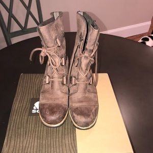 Sorel wedge winter boots